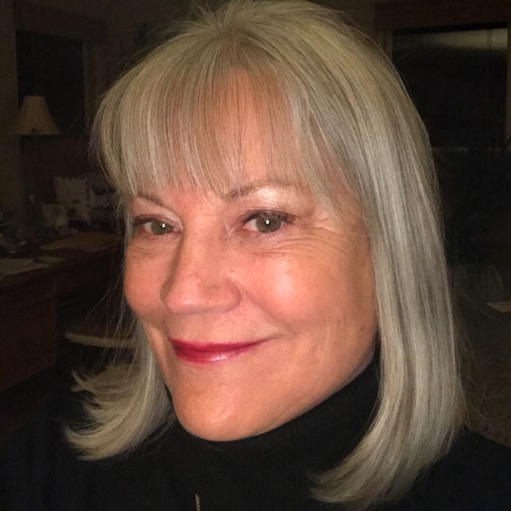 Meet your Posher, Adrienne